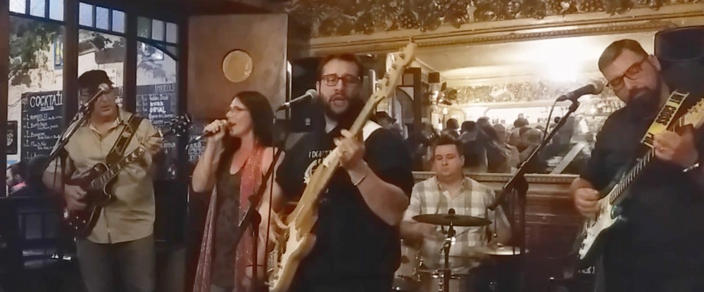 Paranoïd café des arts